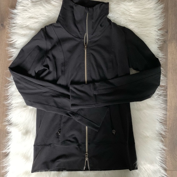 Lululemon Black Every Yogi Jacket - Picture 2 of 4